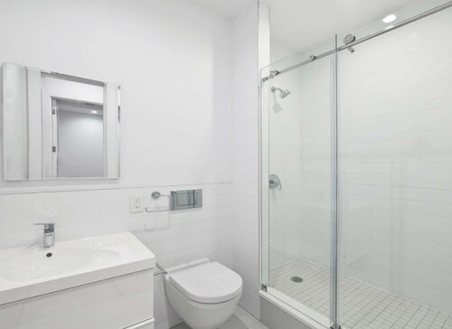Foto del edificio - 240 E 22nd St
