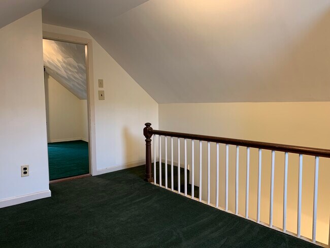 attic - 449 Lincoln Ave