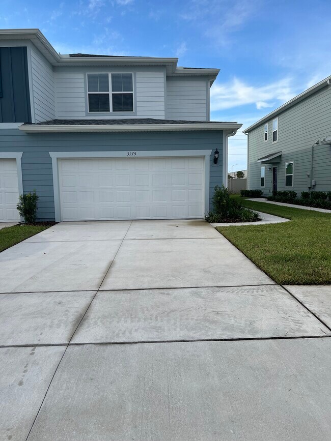 Foto del edificio - 3175 Emerald Acres Ln