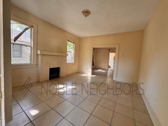 Foto del edificio - 1617 E 14th St