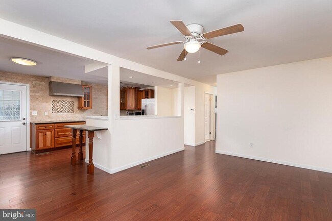 Foto del edificio - 8306 Aletta Pl