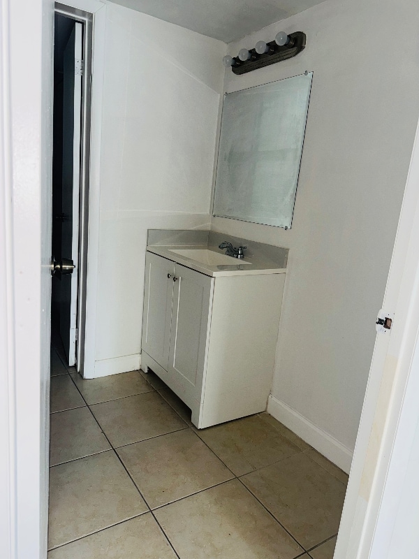 Foto del edificio - 484 NW 165th St