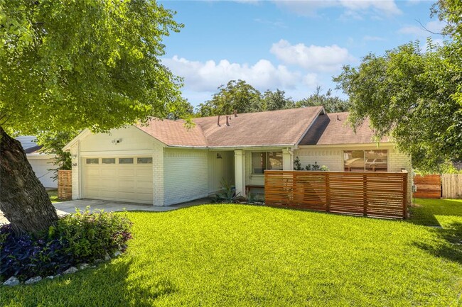 Building Photo - 2601 Shiloh Dr