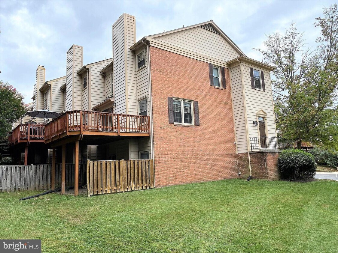 12311 Sour Cherry Way, North Potomac, MD 20878 Townhome Rentals in North Potomac MD