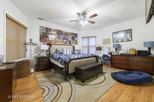 Foto del edificio - 4108 N Kenmore Ave