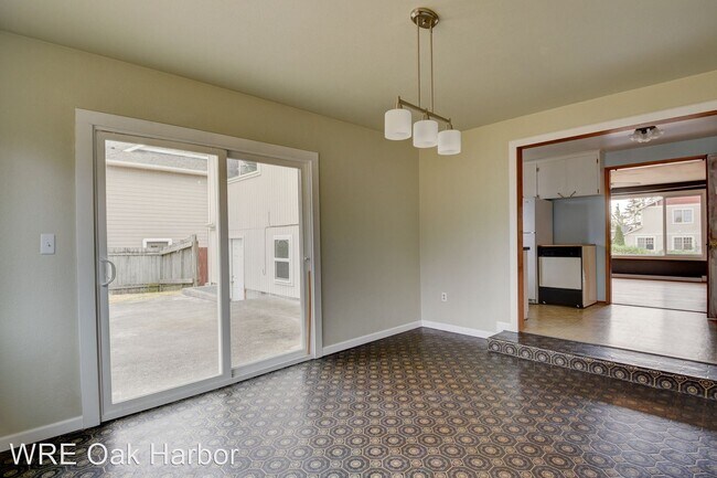 Building Photo - 4 br, 2 bath House - 366 West Whidbey Ave