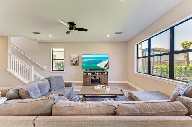 Building Photo - 16235 Pine Mist Dr