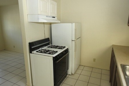 Foto del edificio - 1111 Holly Ave