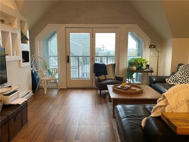 Foto del edificio - 580 Thames St