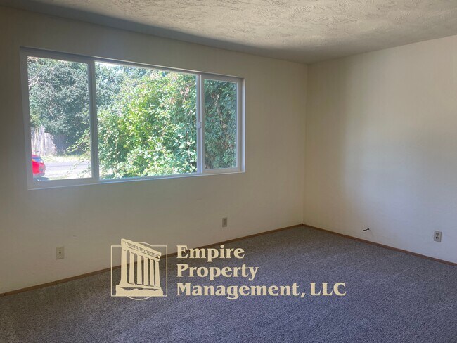 Foto del edificio - 1303 Waite St