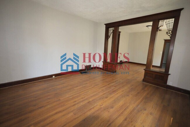 Foto del edificio - 610 E Gum St