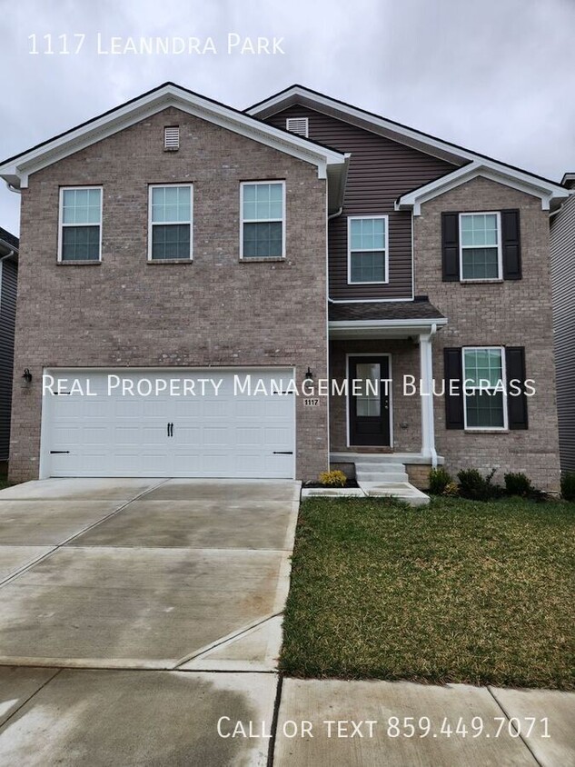 Foto principal - Spacious 5 Bedroom Home with Basement Moth...