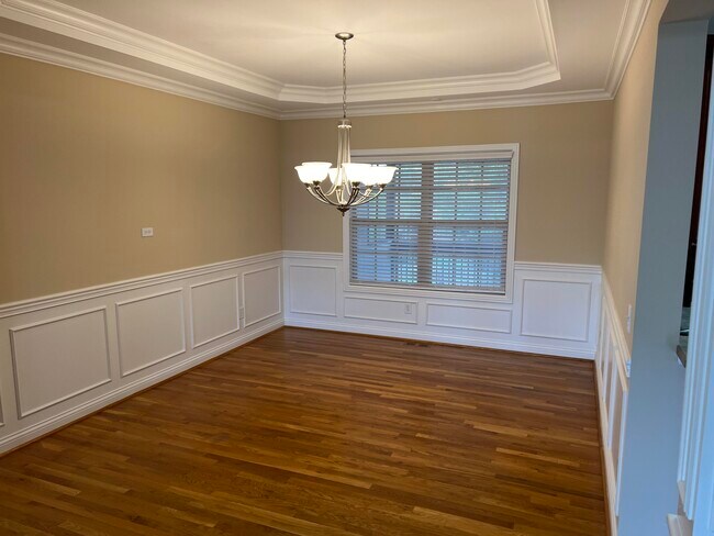 Building Photo - 3307 Beaumont Centre Cir