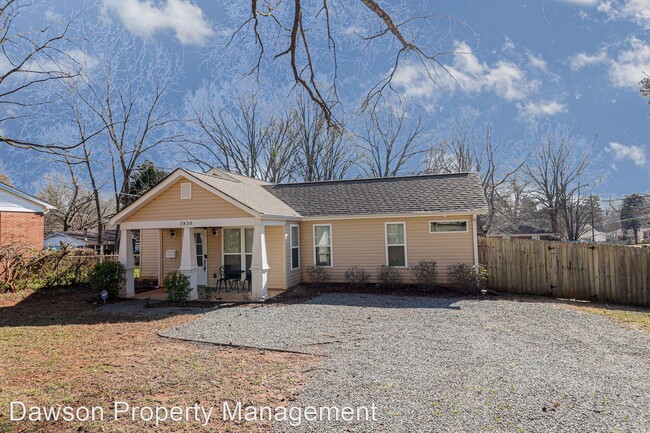 Building Photo - 3 br, 2 bath House - 2830 Hilliard Drive