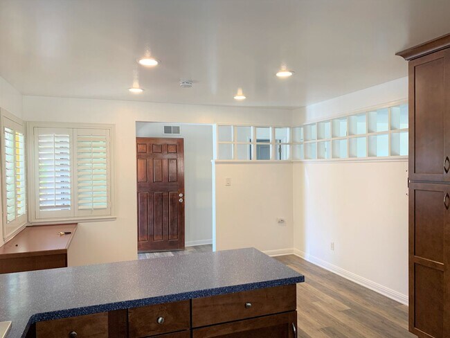 Foto del edificio - ***BEAUTIFUL 3 BEDROOM, 2 BATH HOUSE COMIN...