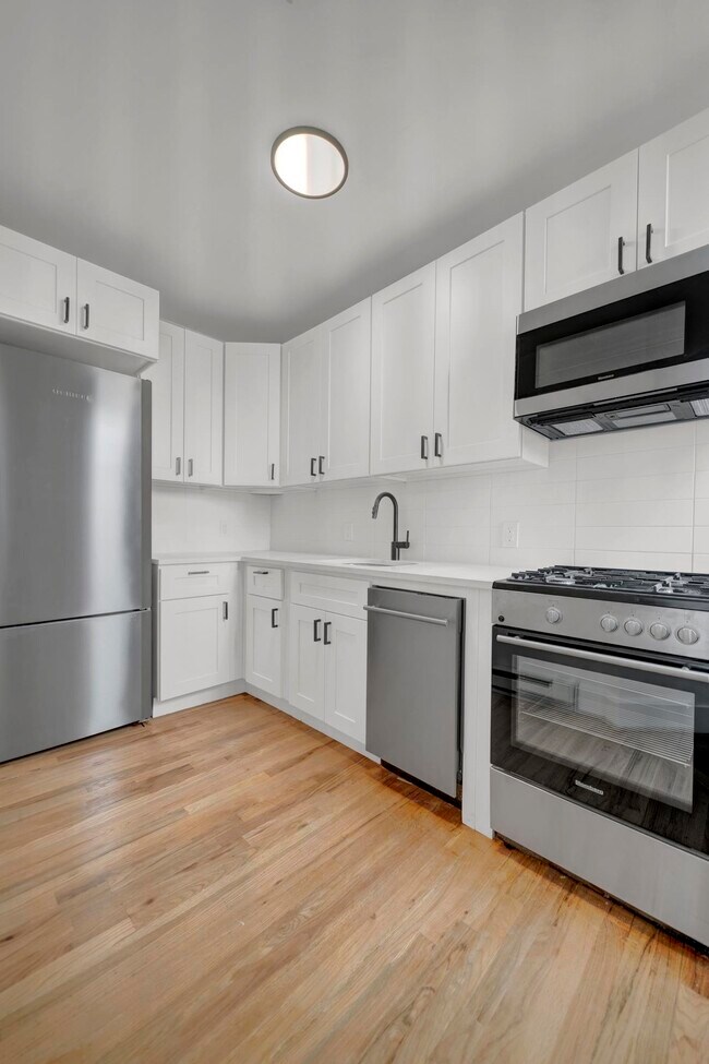 Foto del edificio - 163 3rd St