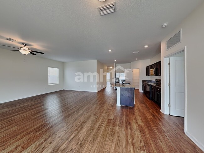 Foto del edificio - 8714 Layalie Way