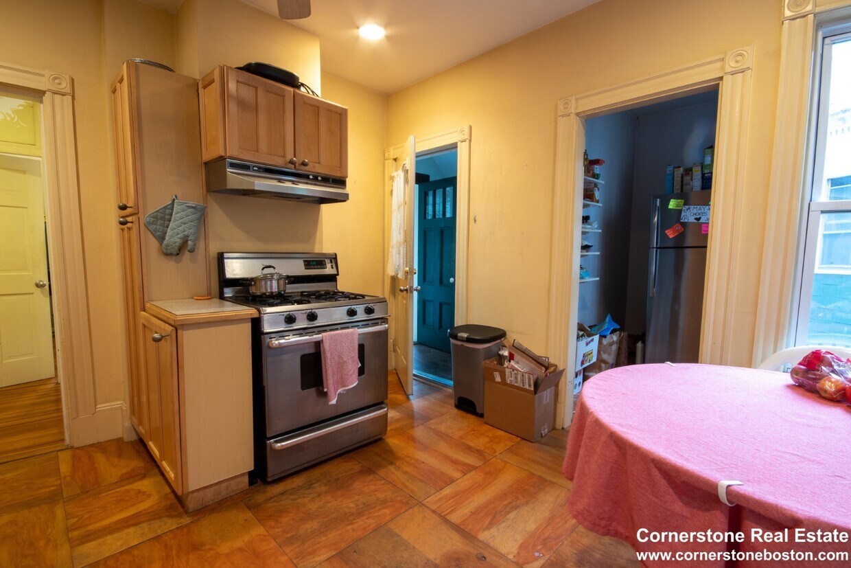 Foto principal - 142 Calumet St