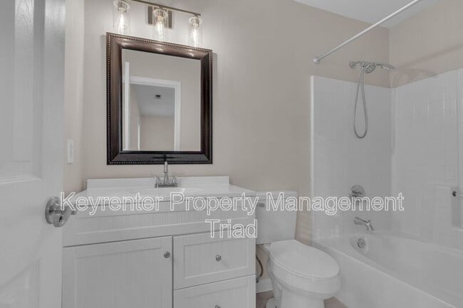 Foto del edificio - 1812 Kildare Woods Dr