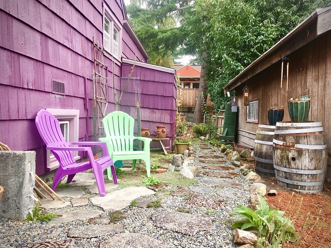 Side yard - 6722 7th Ave NW