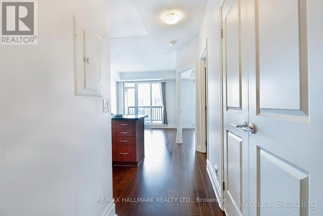 Building Photo - 131 Upper Duke Crescent