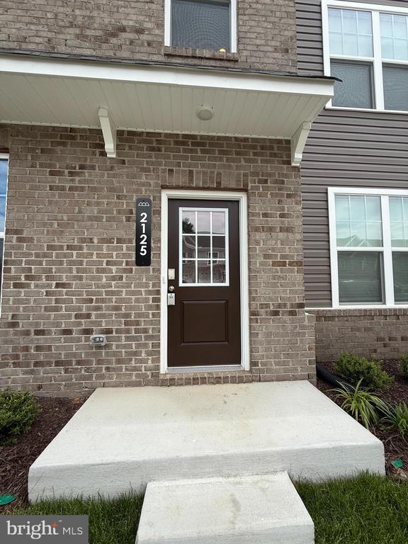 Building Photo - 2125 Grand Reserve Ln