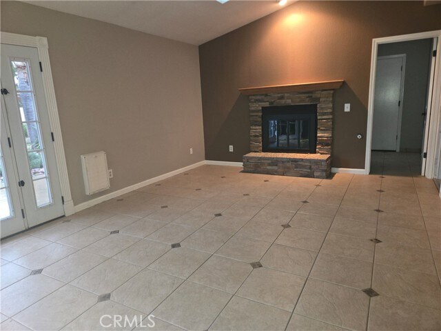 Foto del edificio - 25920 Floyd Ave