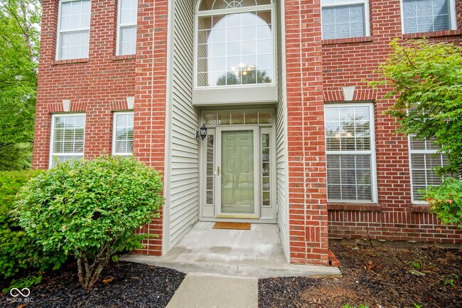 Foto del edificio - 14170 Royalwood Dr