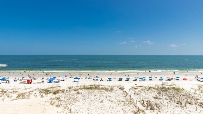 Building Photo - 615 W Beach Blvd