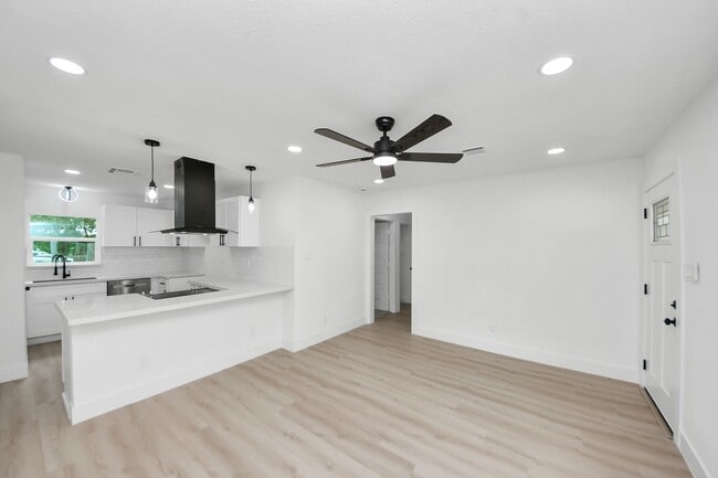 Foto del edificio - 11503 Duane St