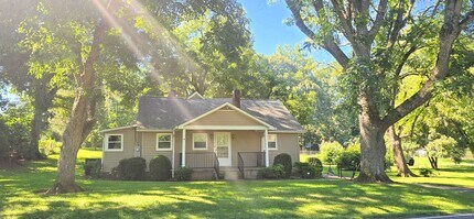 Building Photo - 2323 Spicewood Dr