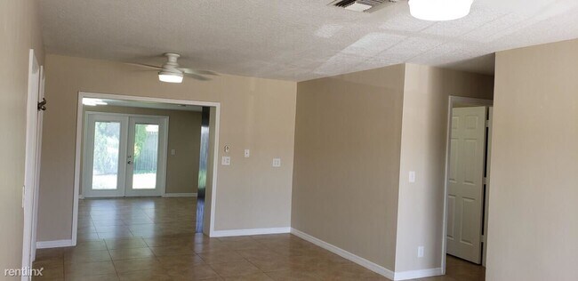 Building Photo - 3 br, 2 bath House - 3841 Dunes Rd