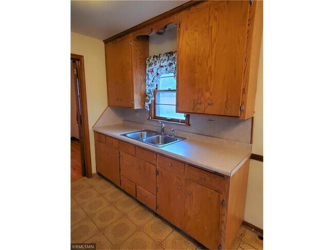 Foto del edificio - 2232 113th Ave NW