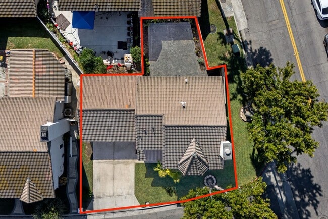 Foto del edificio - 2 Story dream home, 3 bedroom, 2 and 1/2 B...