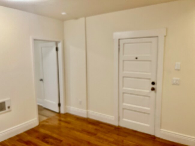Building Photo - 959 Capp St
