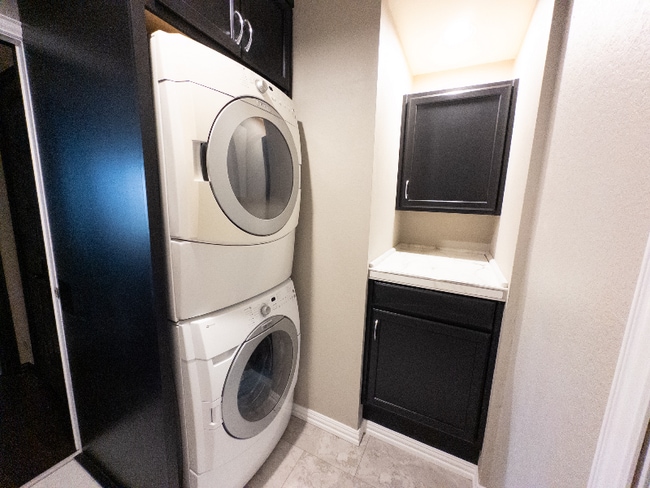 Building Photo - 19508 E 49th St