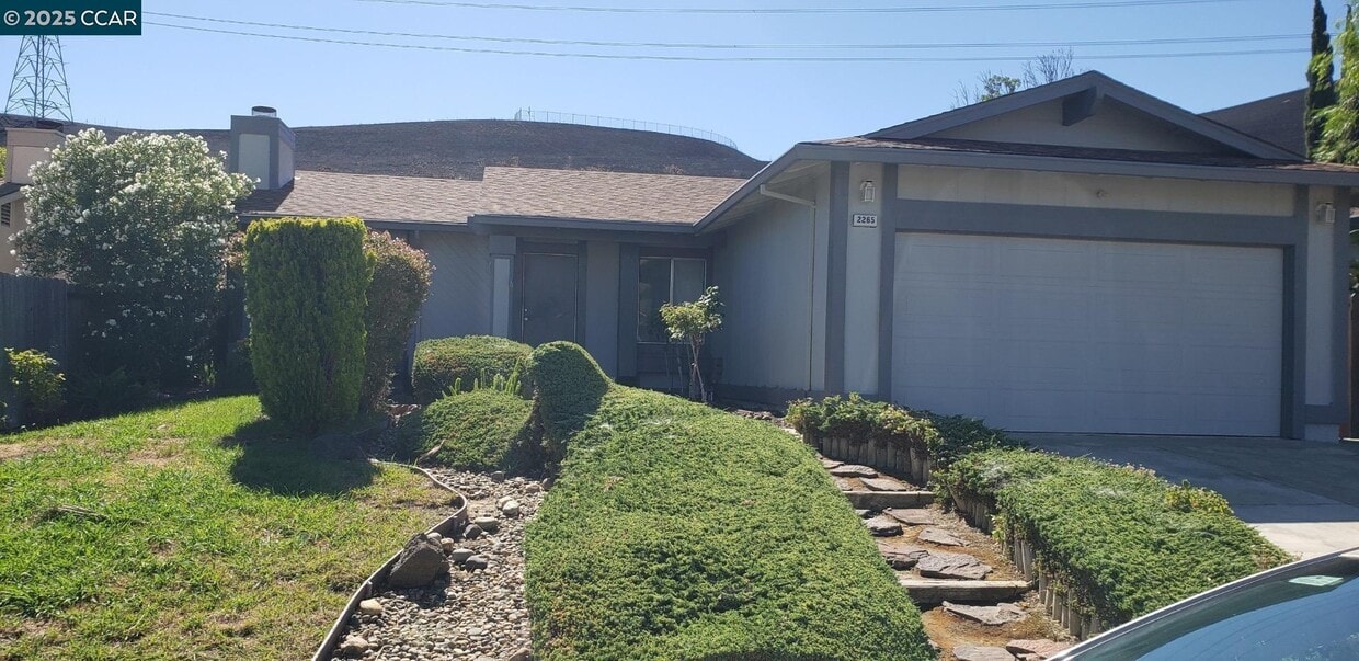 Primary Photo - 2265 Jacqueline Dr