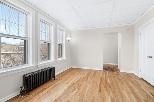 Foto del edificio - 1440 W Howard St