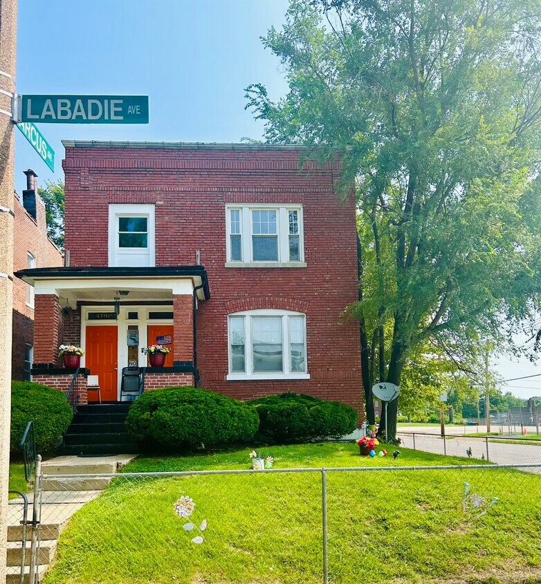 Primary Photo - 4701 Labadie Ave