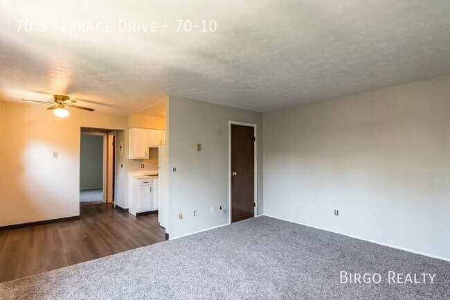 Building Photo - Cozy 1 Bed / 1 Bath APARTMENT in READING!