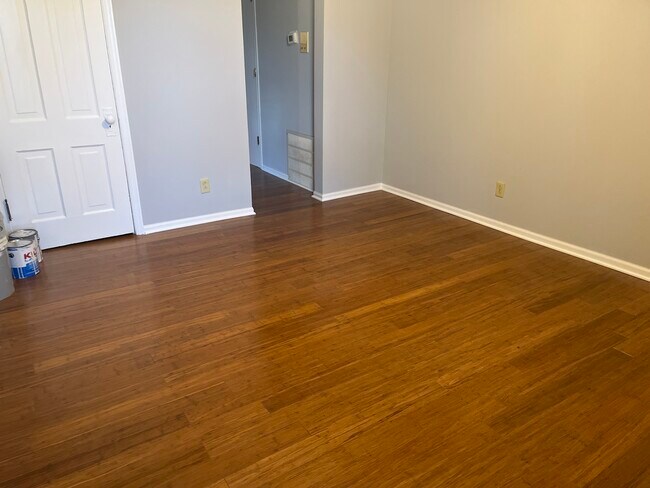 Foto del edificio - 305 N View St