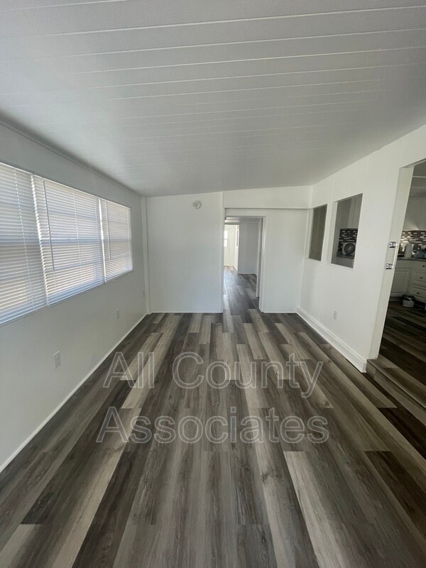 Building Photo - 2132 Kepner Dr