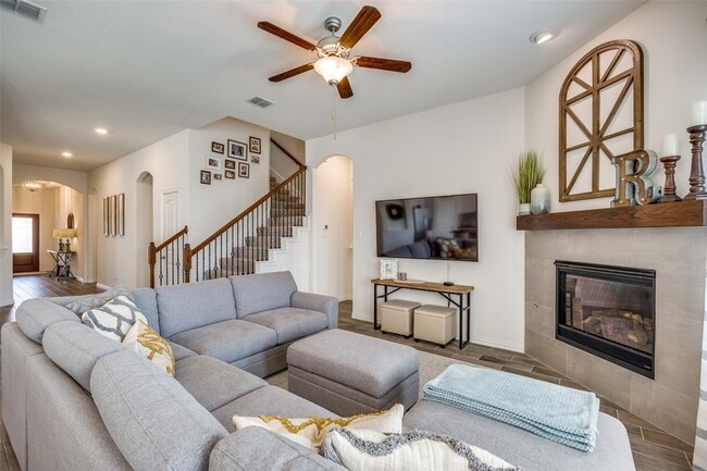 Photo - 4533 Hemingway Ave House