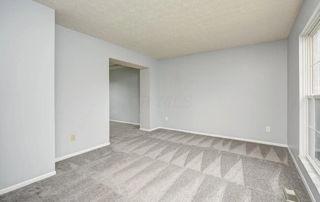Building Photo - 846 Thornapple Grove
