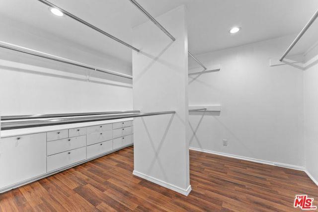 Foto del edificio - 1328 Sierra Alta Way