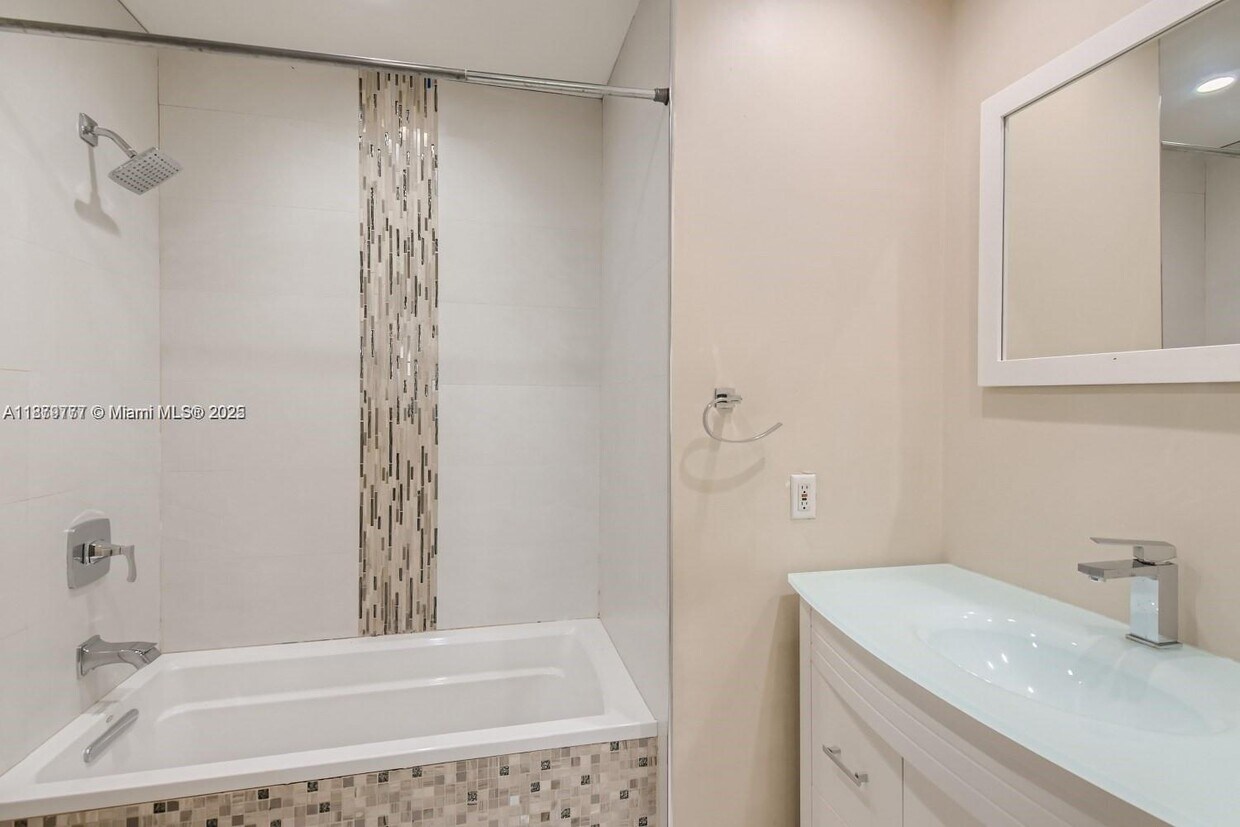 Foto principal - 12178 St.Andrews Pl