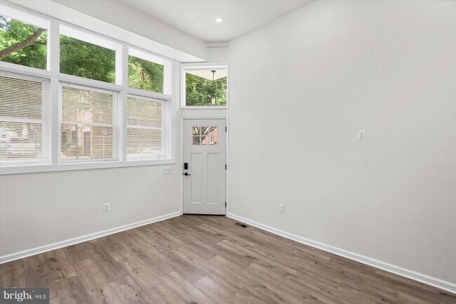 Foto del edificio - 1723 E Lombard St