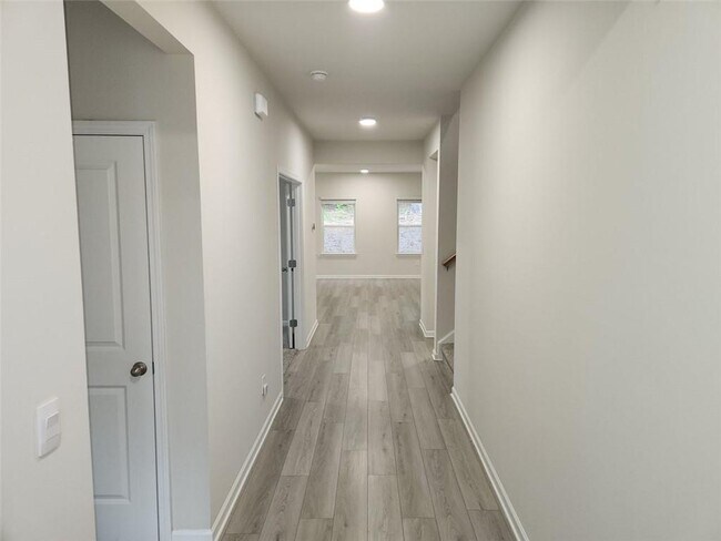 Foto del edificio - 235 Vly Oak Dr