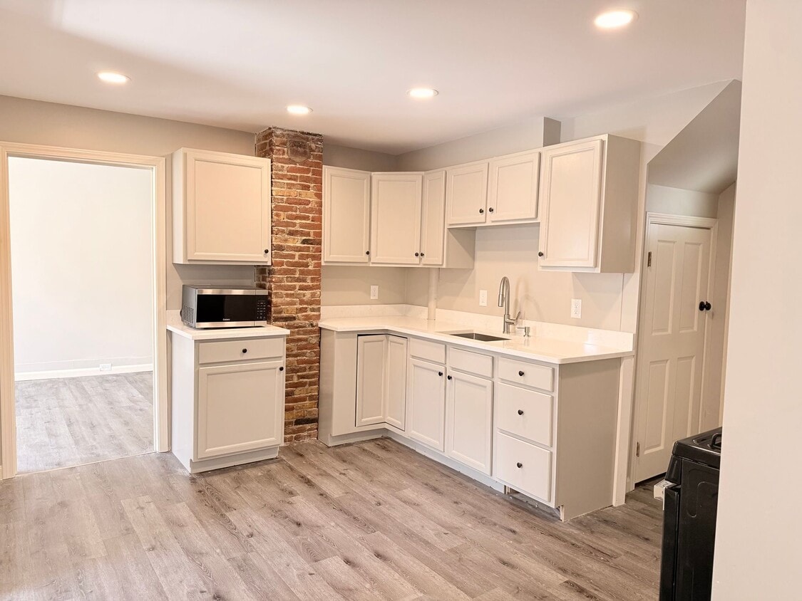 Primary Photo - Pet-friendly Apartments for Rent in Hartford, VT!