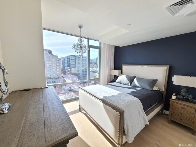 Foto del edificio - 1545 Pine St